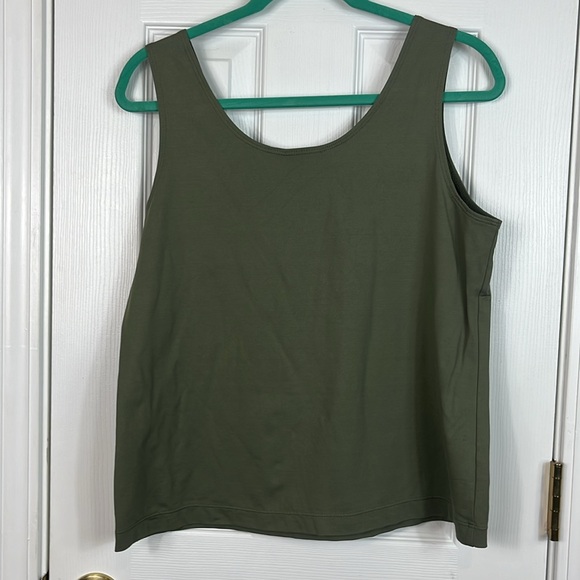 Chico’s army green tank top size 2(medium 12-14). 92% nylon, 8% spandex - Picture 4 of 4